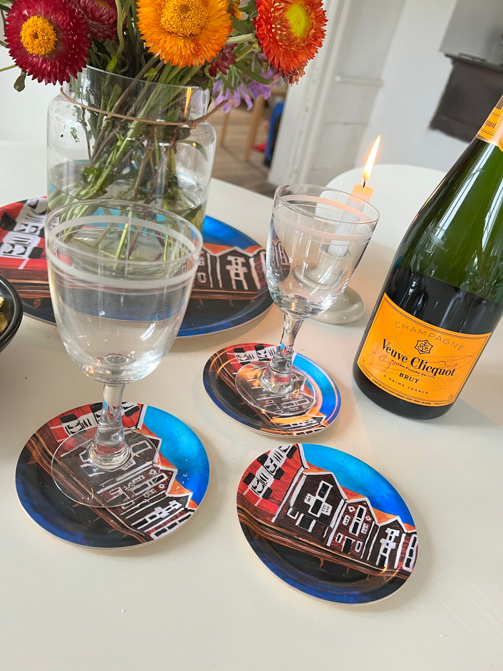 Glasunderlägg med konstmotiv – Hudiksvalls sjöbodar, set om 4